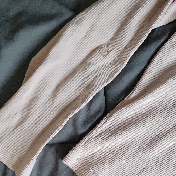 Pink Ribbed Long Sleeve Blouse - Picture 4 of 5